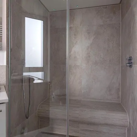 6 Personen In Apartament