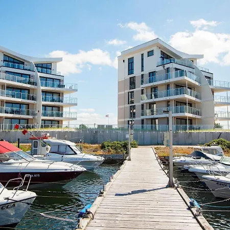 Lägenhet Exklusive Marina-wohnung Mit Balkon Wendtorf