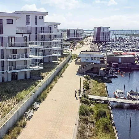 Lägenhet Exklusive Marina-wohnung Mit Balkon