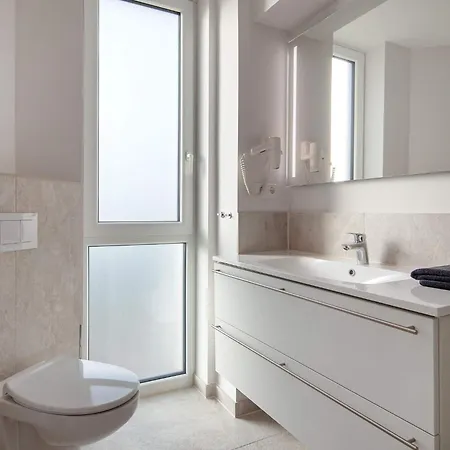 Exklusive Marina-wohnung Mit Balkon Wendtorf